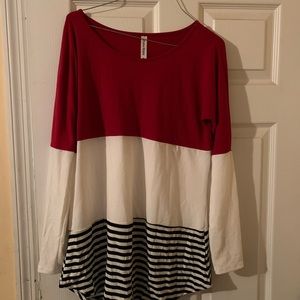 Medium size long sleeve tunic
